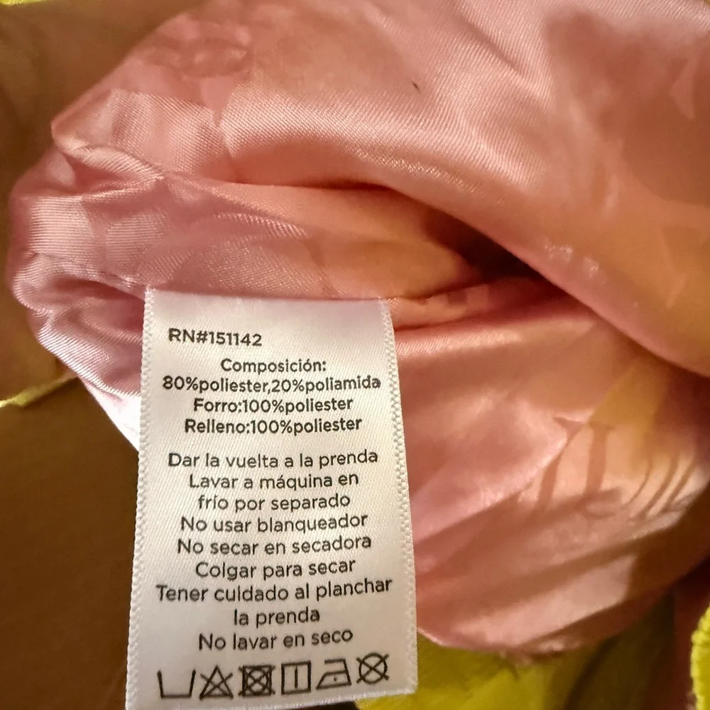 Juicy Couture Onyx Puffer Jacket in neon lime - Picture 7 of 10